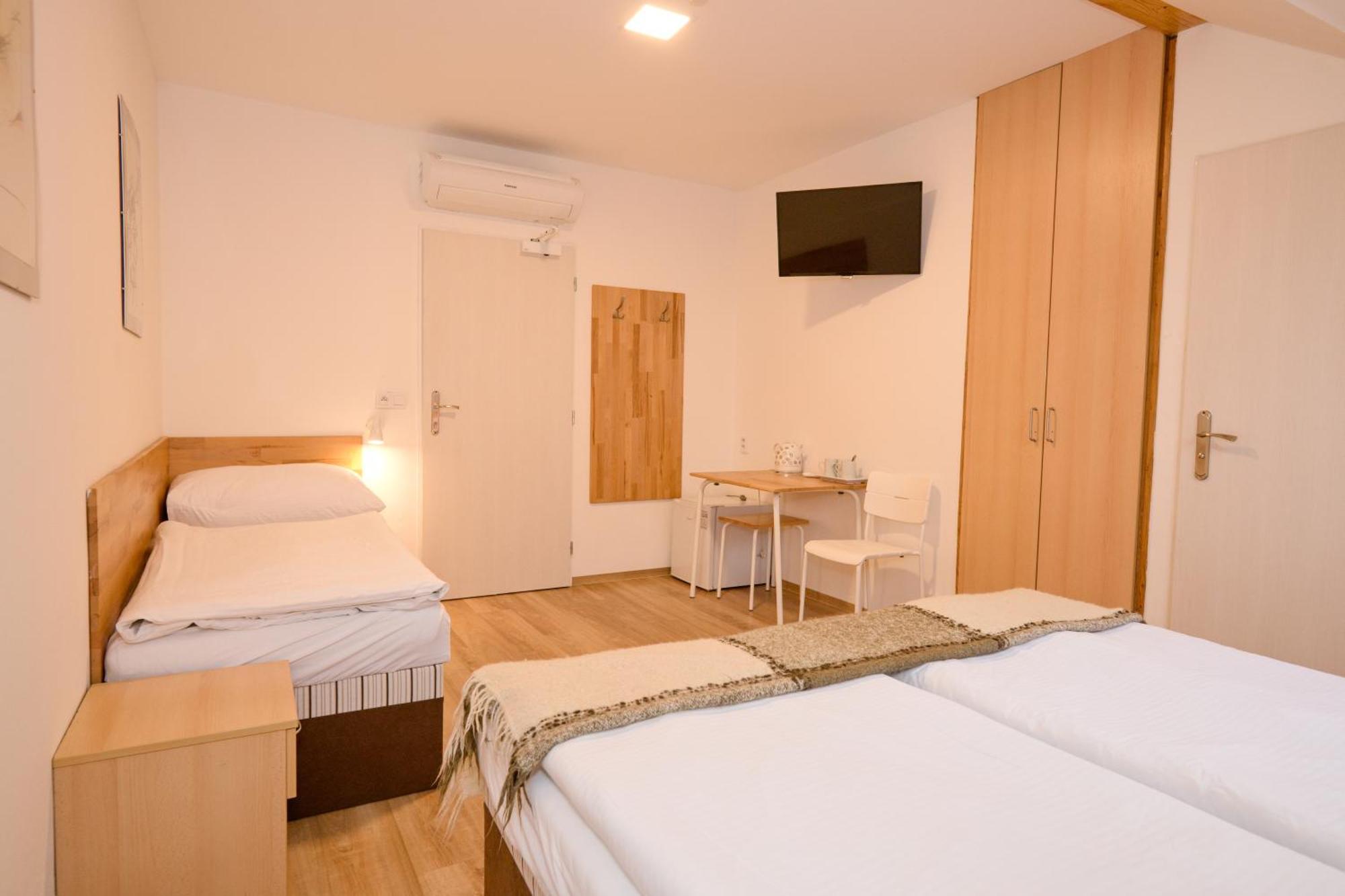 Wellness Vila Bohemia Прага Экстерьер фото